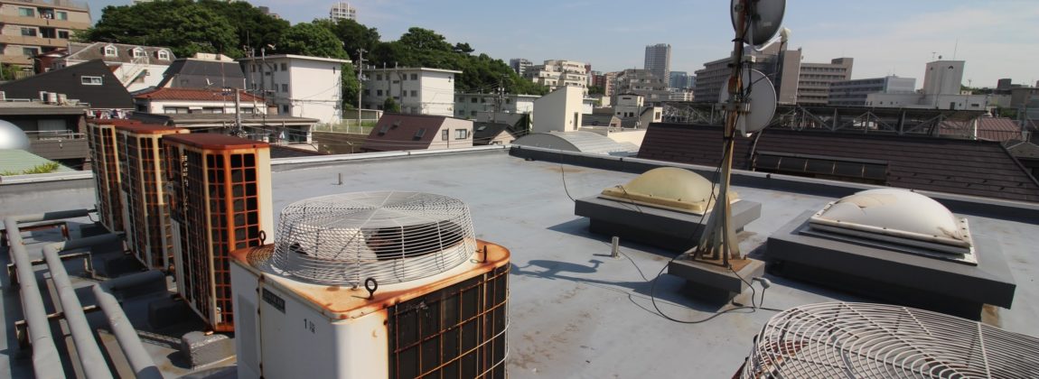 不動産投資物件の屋上防水工事費用を安く抑える4つの方法